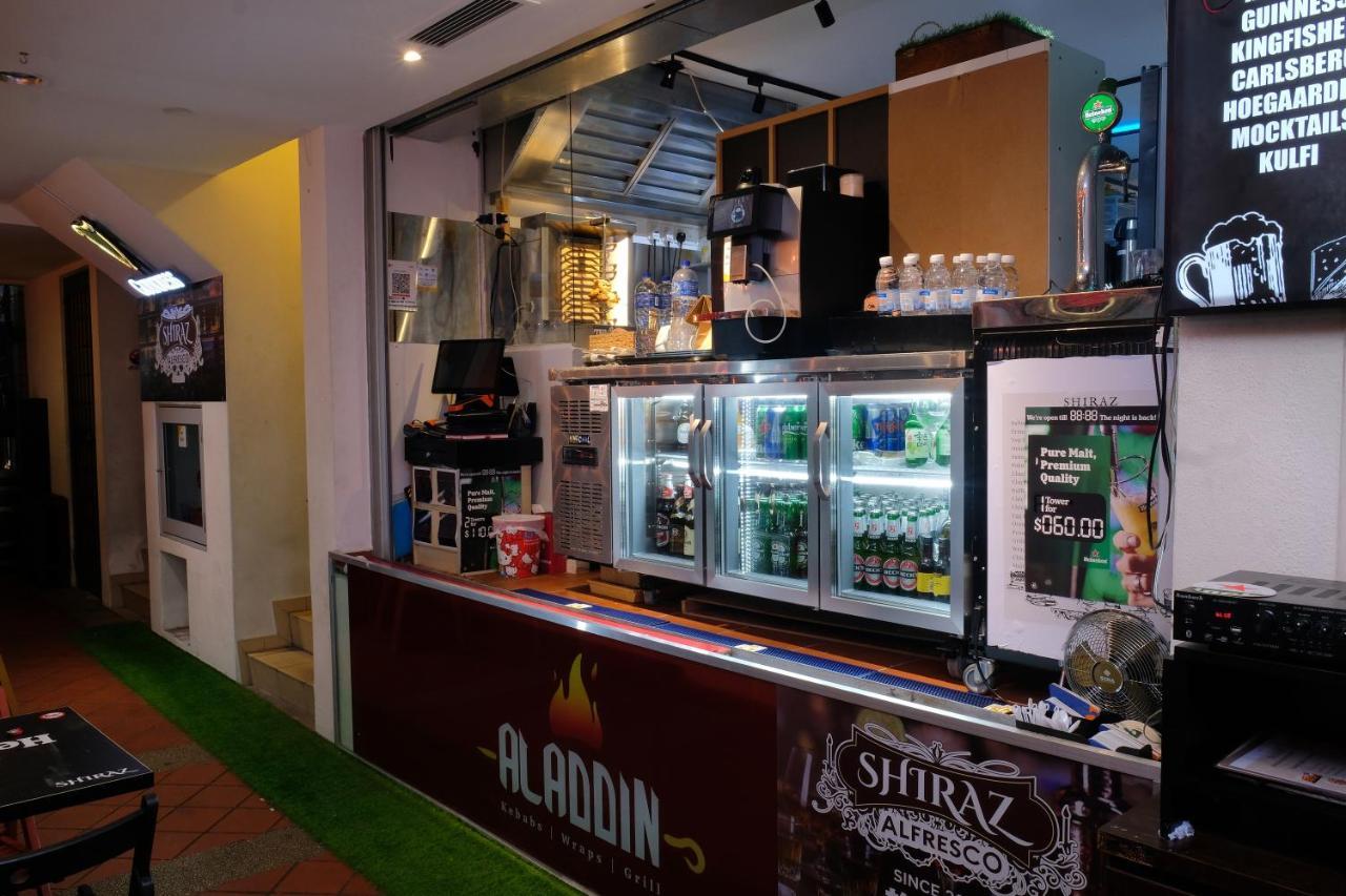 Single Sharing Room And Short Hours Stay At Sandpiper Hotel 싱가포르 외부 사진