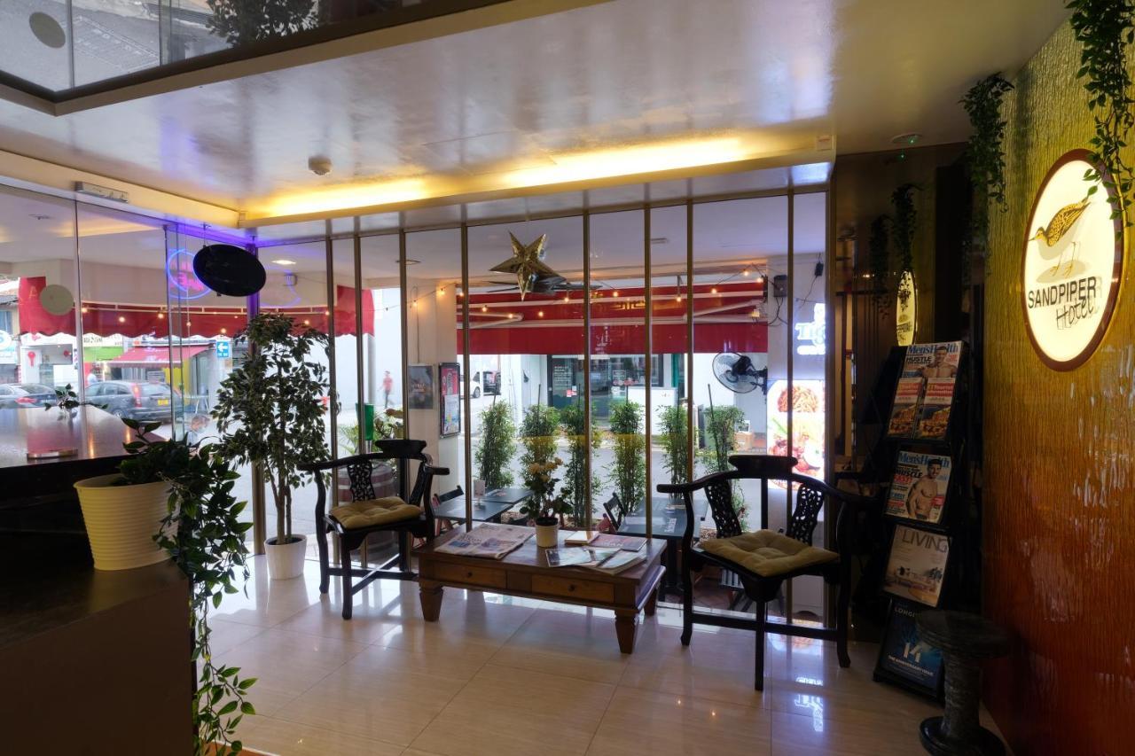 Single Sharing Room And Short Hours Stay At Sandpiper Hotel 싱가포르 외부 사진