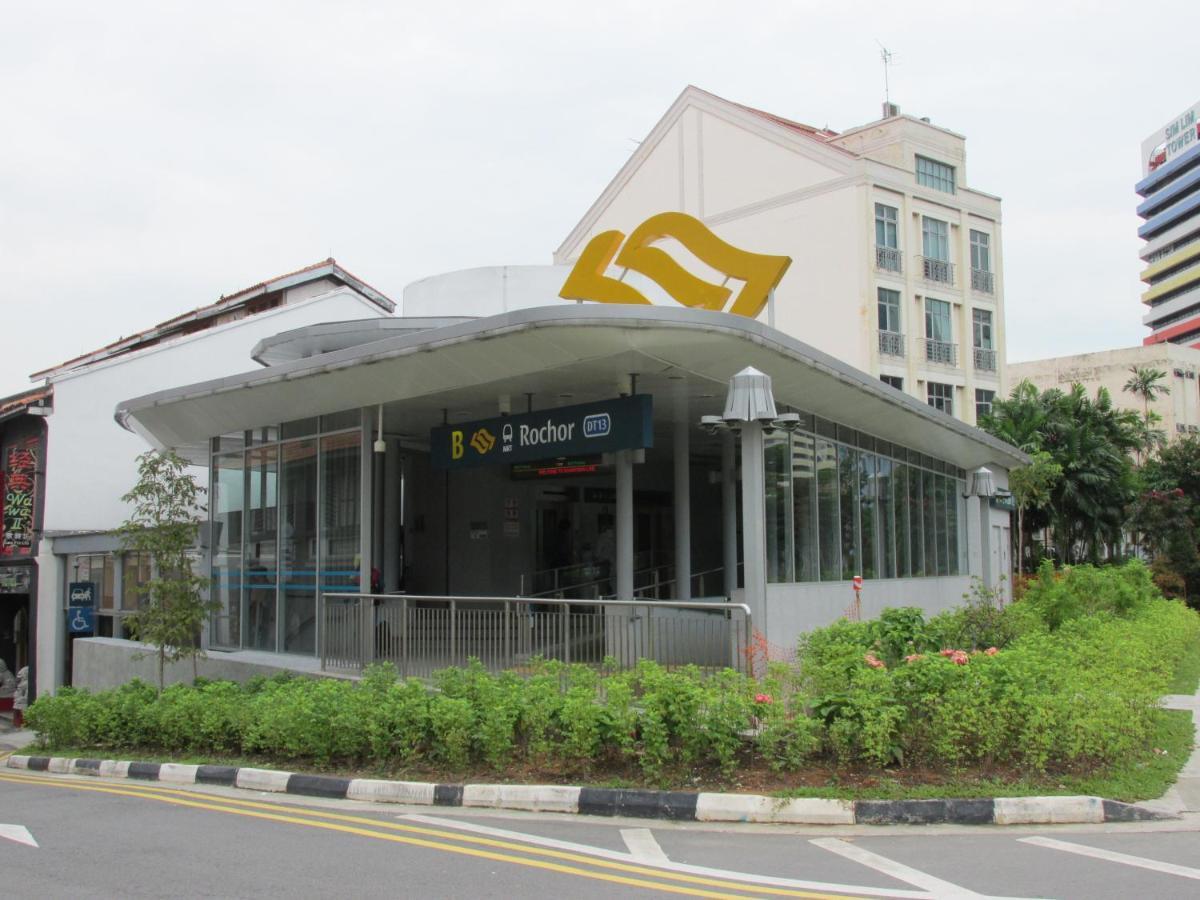 Single Sharing Room And Short Hours Stay At Sandpiper Hotel 싱가포르 외부 사진