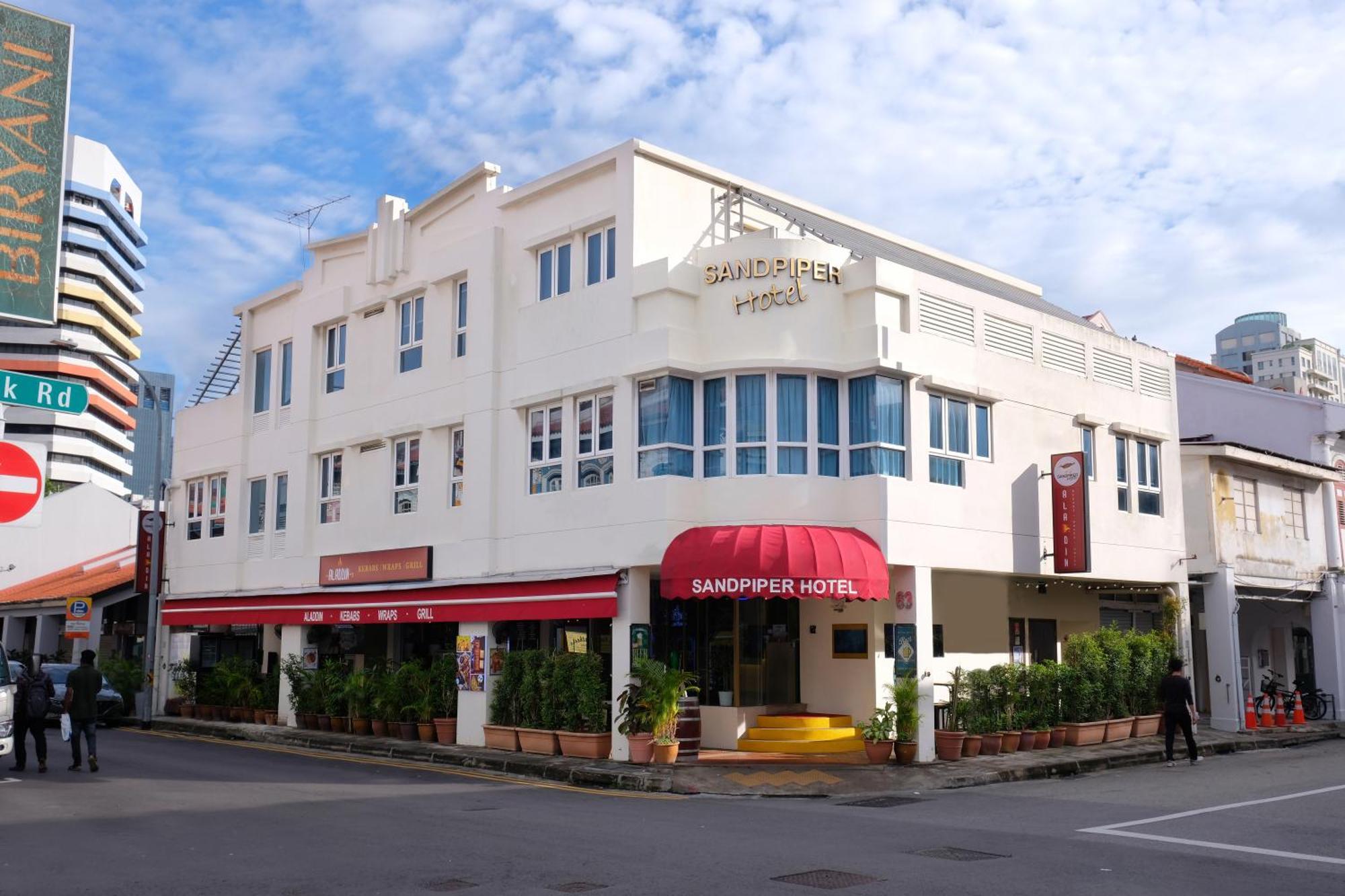 Single Sharing Room And Short Hours Stay At Sandpiper Hotel 싱가포르 외부 사진